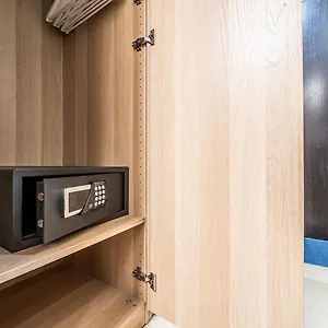 studio-chamonix-center.hotels-rhonealpes.com/