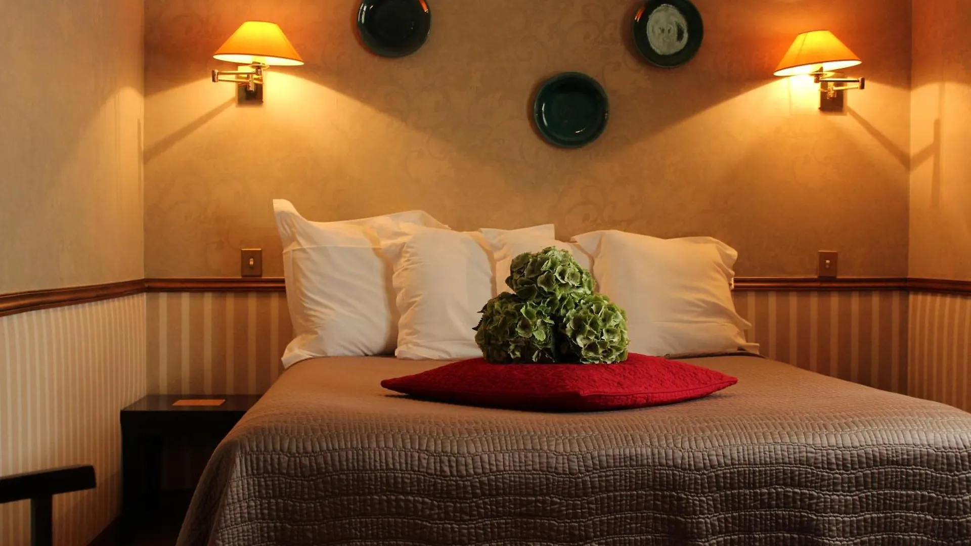 ****  Hotel Relais Monceau Paris France